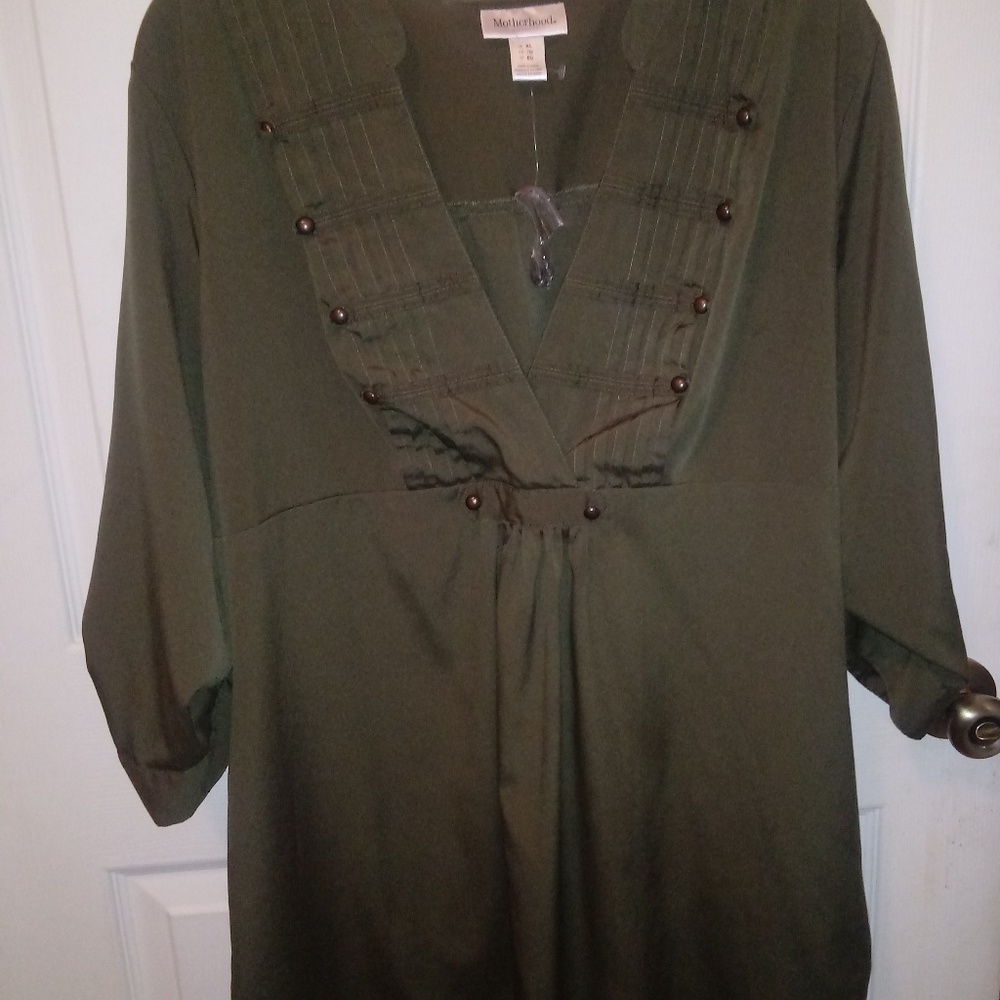 Maternity, quarter sleeve shirt.